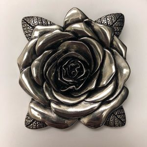 Beautiful Rose belt buckle!